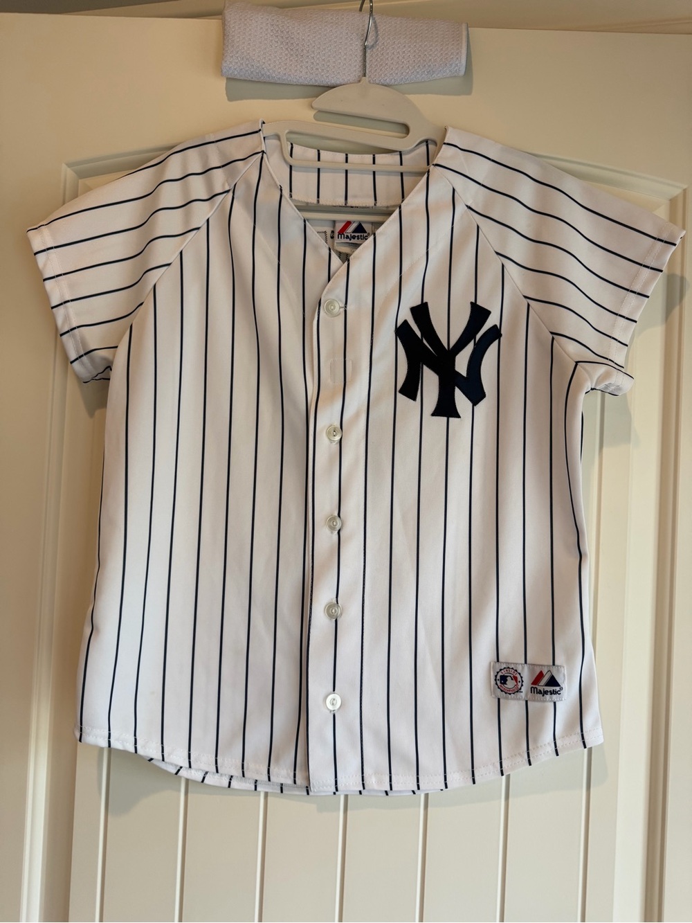 Majestic Derek Jeter 2 New York Yankees Jersey Youth M Pinstripe MLB USA Vintage